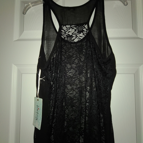 Top - Picture 3 of 4